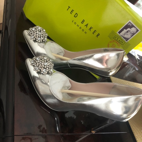 Ted Baker Silver Peetch Pointed Toe Pumps - Picture 3 of 7